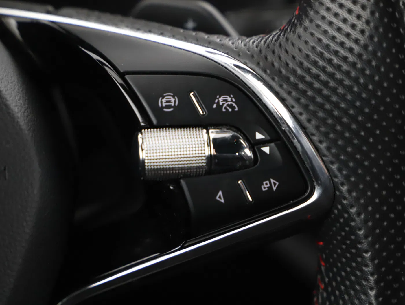 Skoda Octavia 2.0 TDI RS 4x4 | Bild 15 von 25