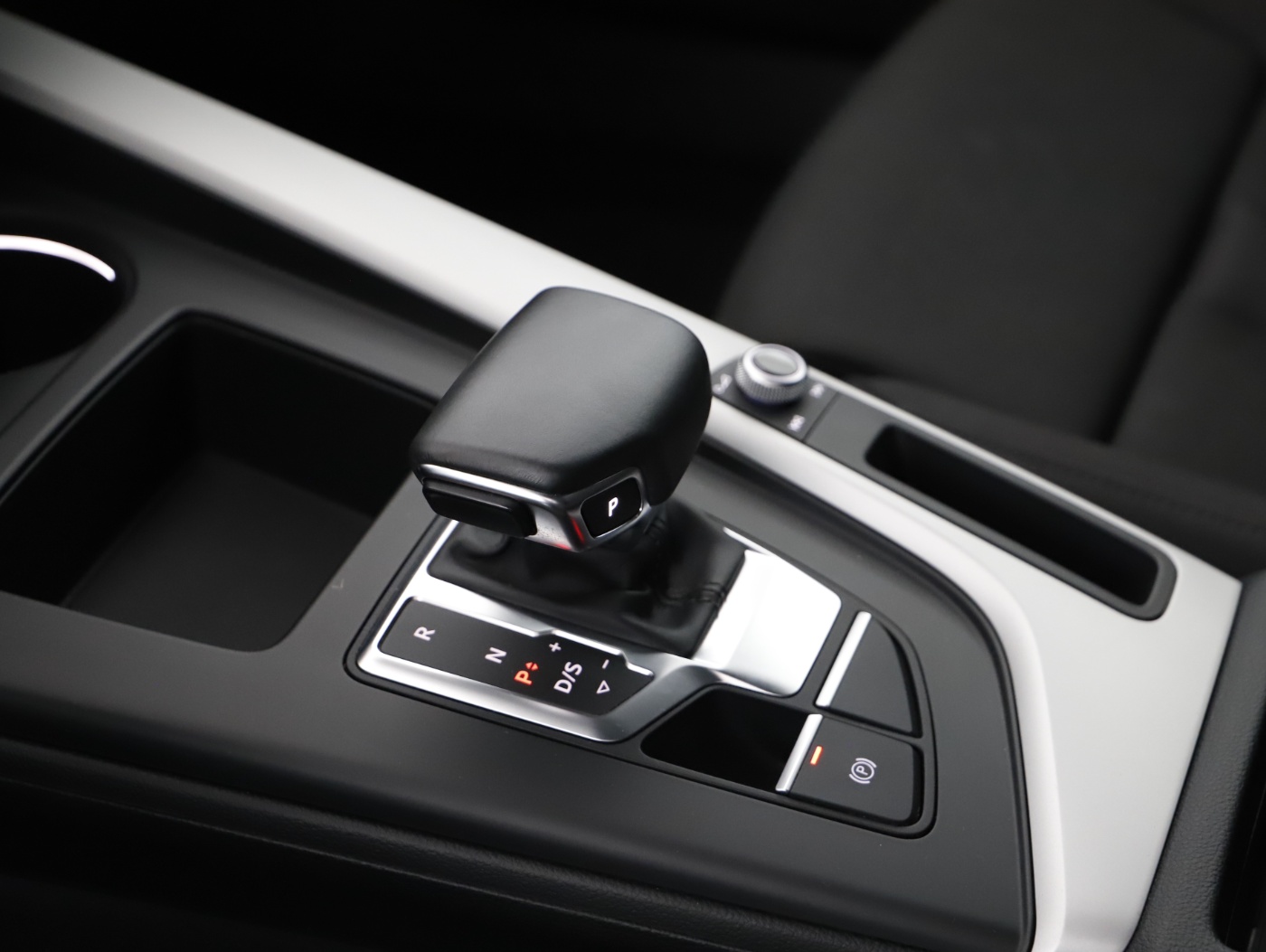 Audi A4 Avant 35 2.0 TDI S-Line | Bild 7 von 21