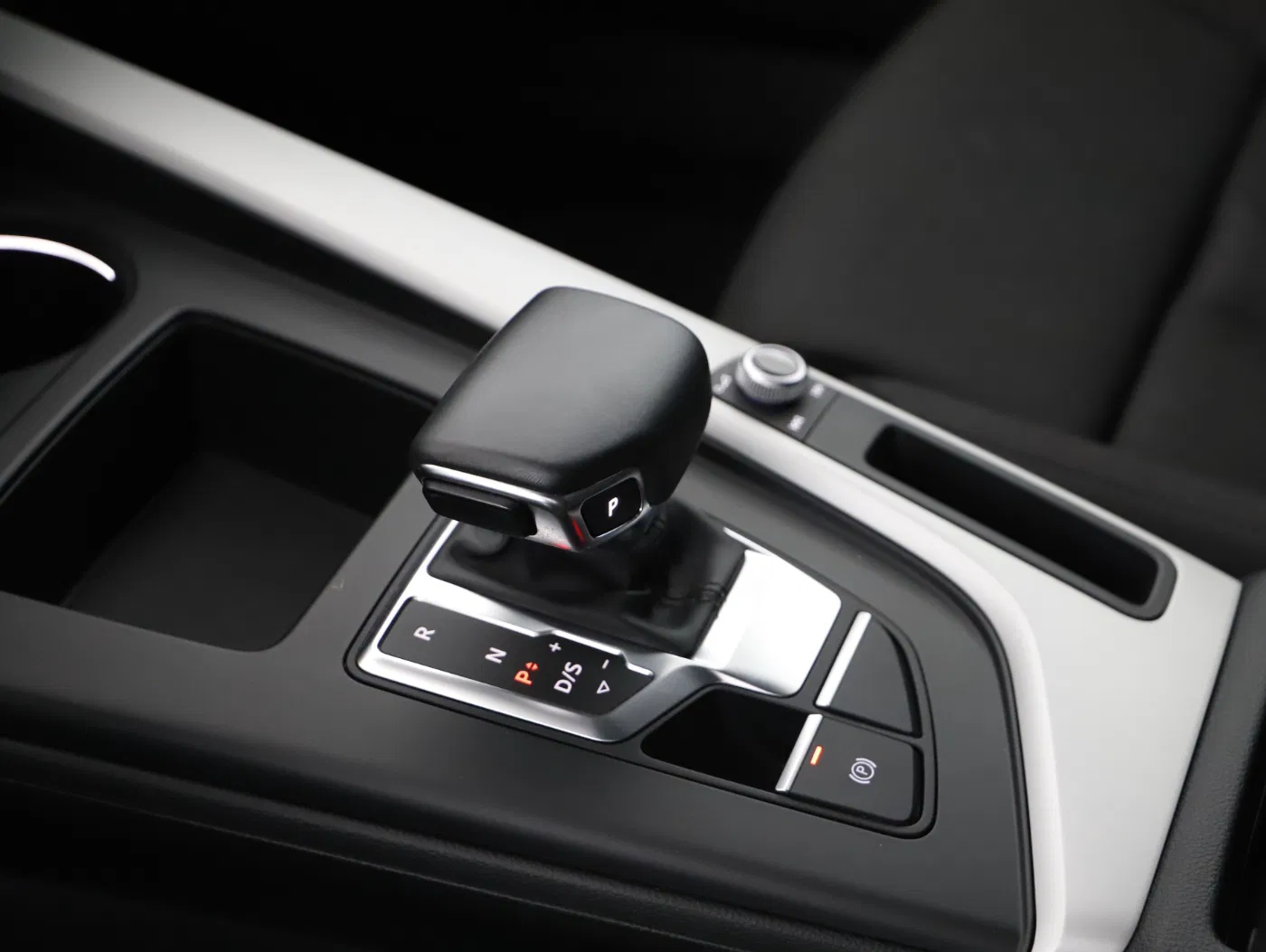 Audi A4 Avant 35 2.0 TDI S-Line | Bild 7 von 21