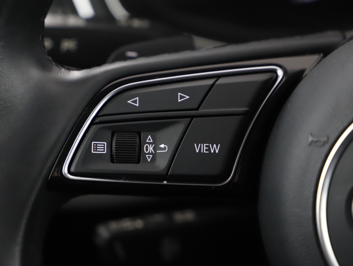 Audi A4 Avant 35 2.0 TDI S-Line | Bild 12 von 21