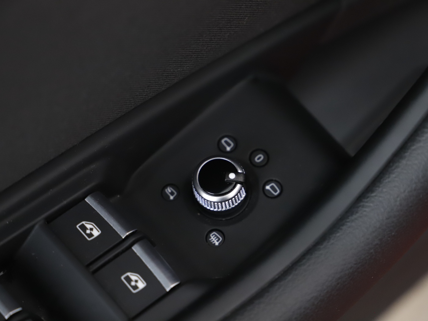 Audi A4 Avant 35 2.0 TDI S-Line | Bild 17 von 21