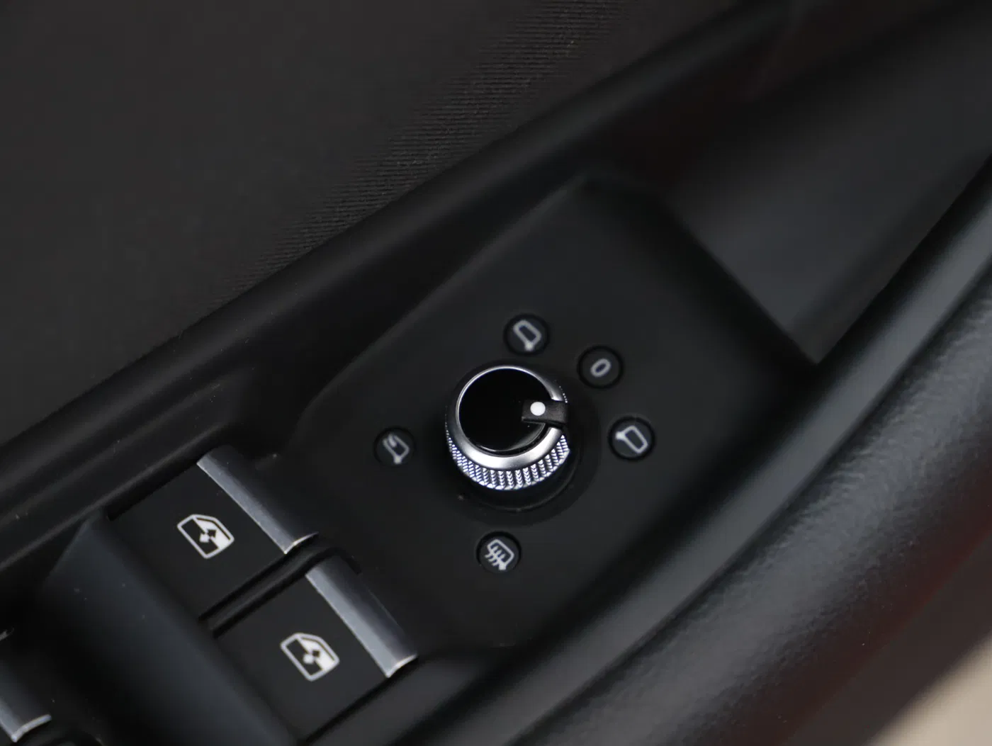 Audi A4 Avant 35 2.0 TDI S-Line | Bild 17 von 21