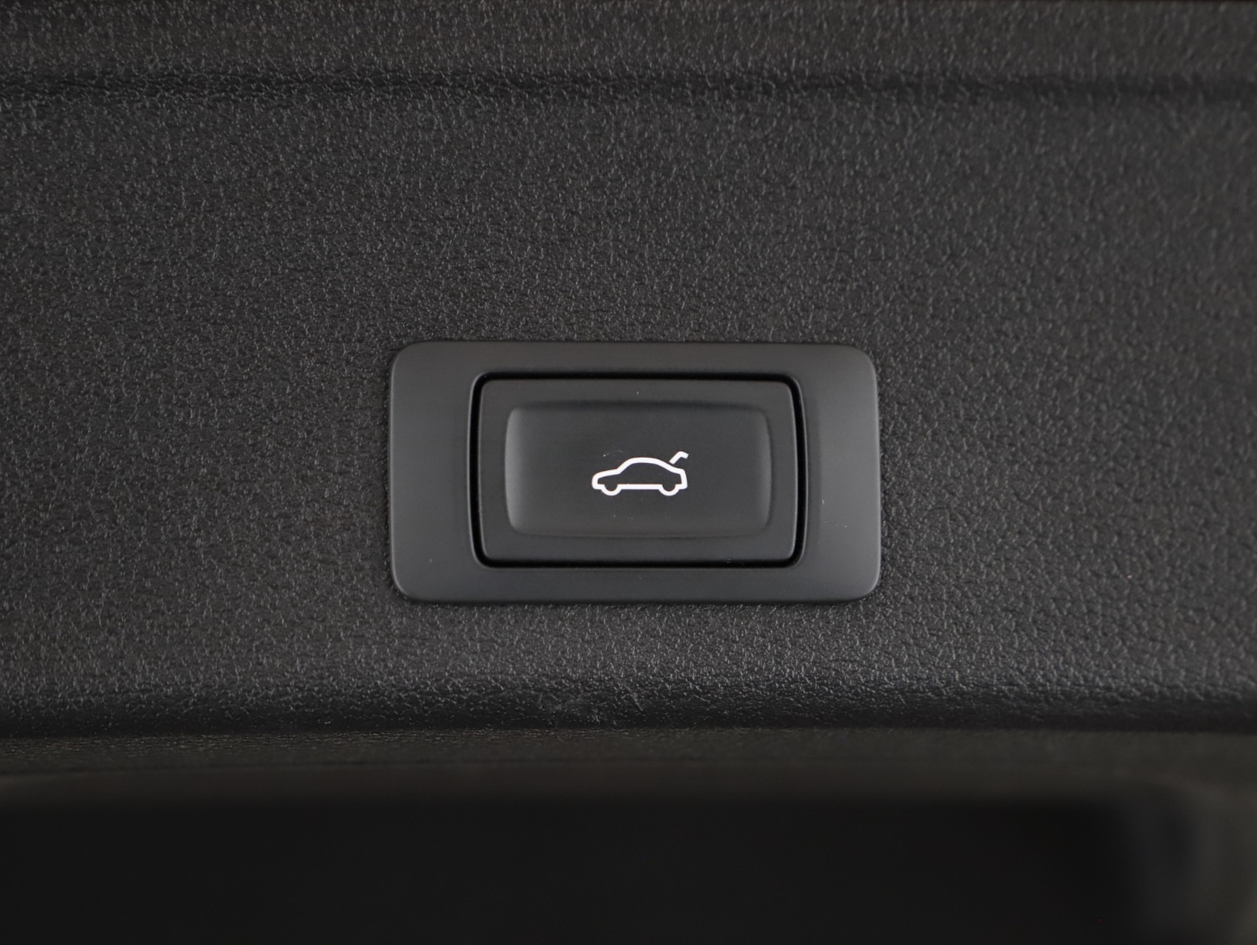 Audi A4 Avant 35 2.0 TDI S-Line | Bild 19 von 21