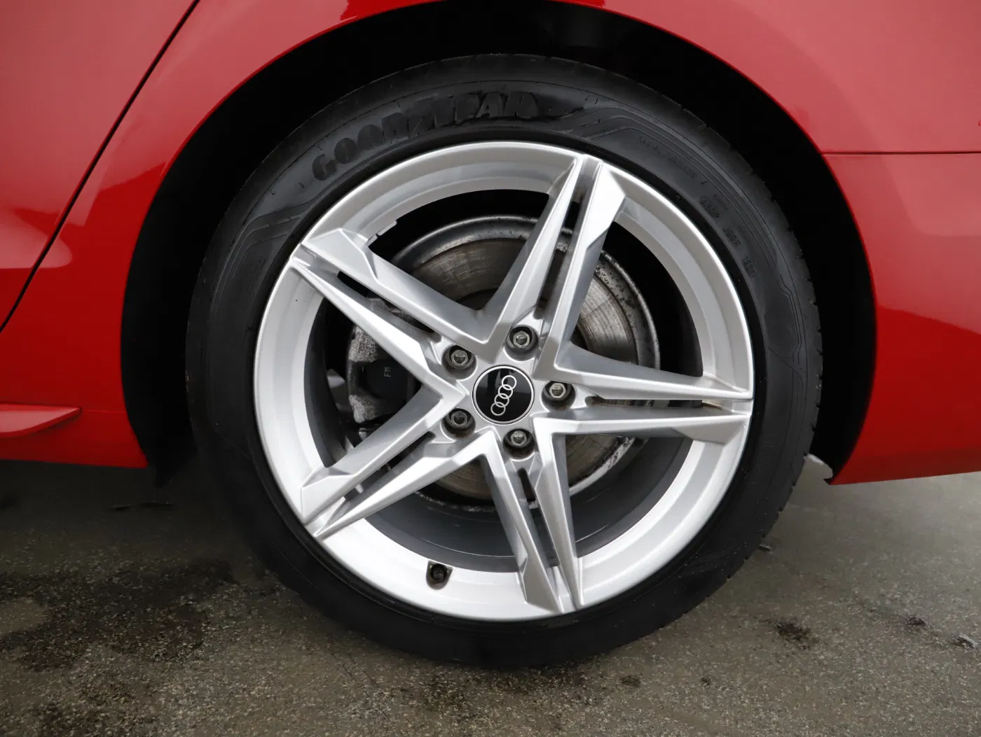 Audi A4 Avant 35 2.0 TDI S-Line | Bild 21 von 21