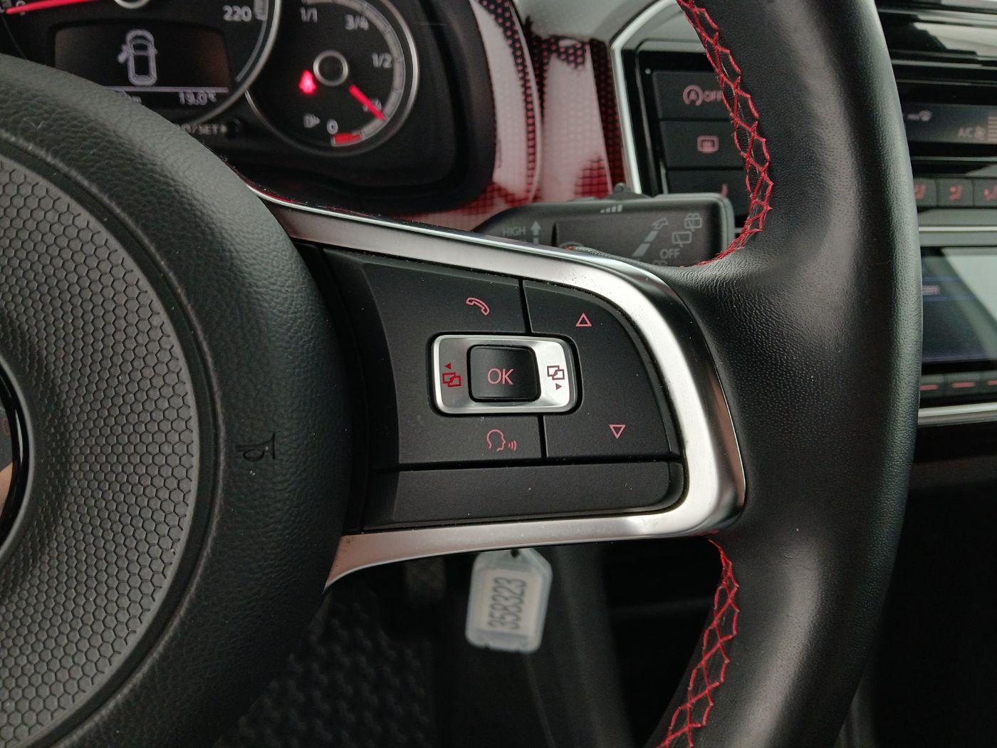 VW up! 1.0 TSI GTI | Bild 18 von 24