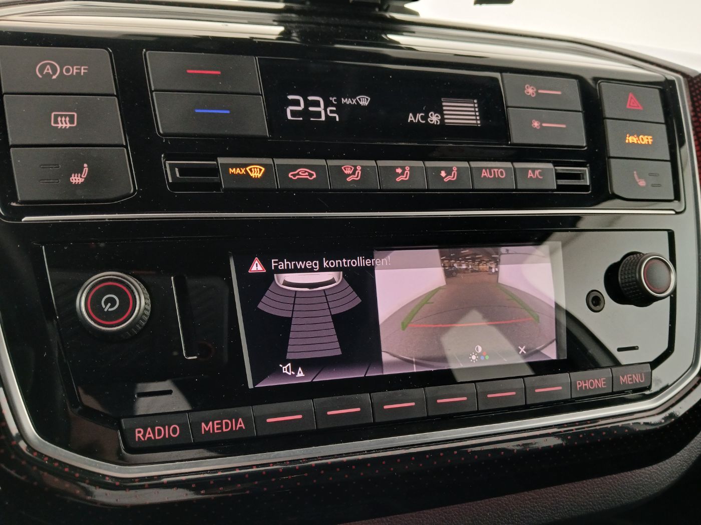 VW up! 1.0 TSI GTI | Bild 21 von 24