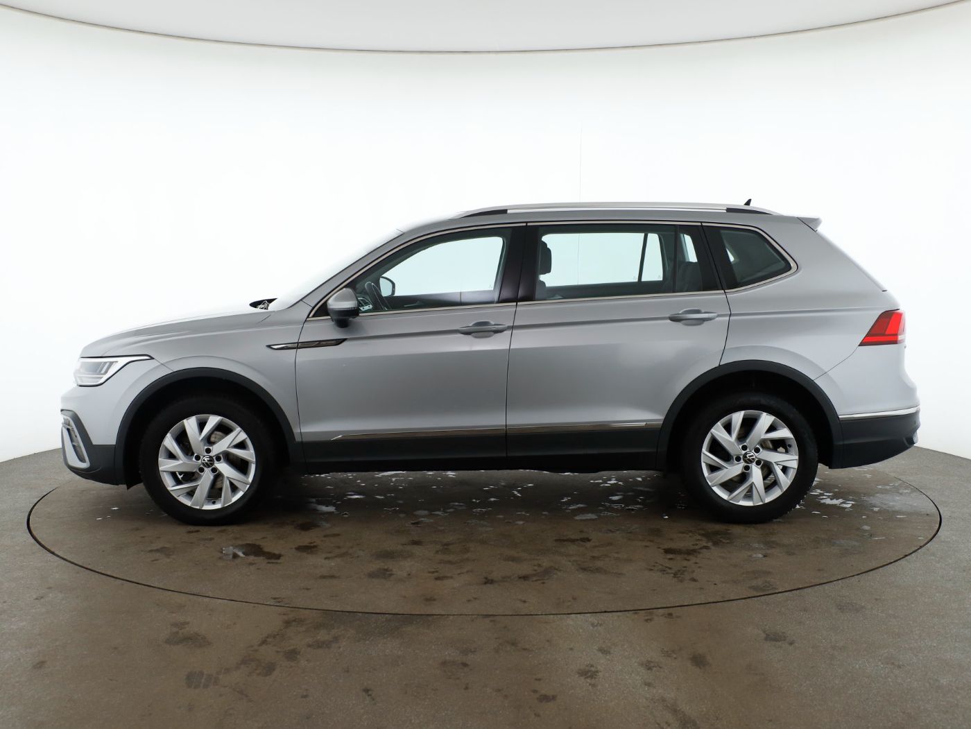 VW Tiguan Allspace 2.0TDI Life DSG | Bild 9 von 28