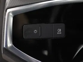 Audi Q3 35 2.0 TDI quattro | Thumbnail 9 von 25