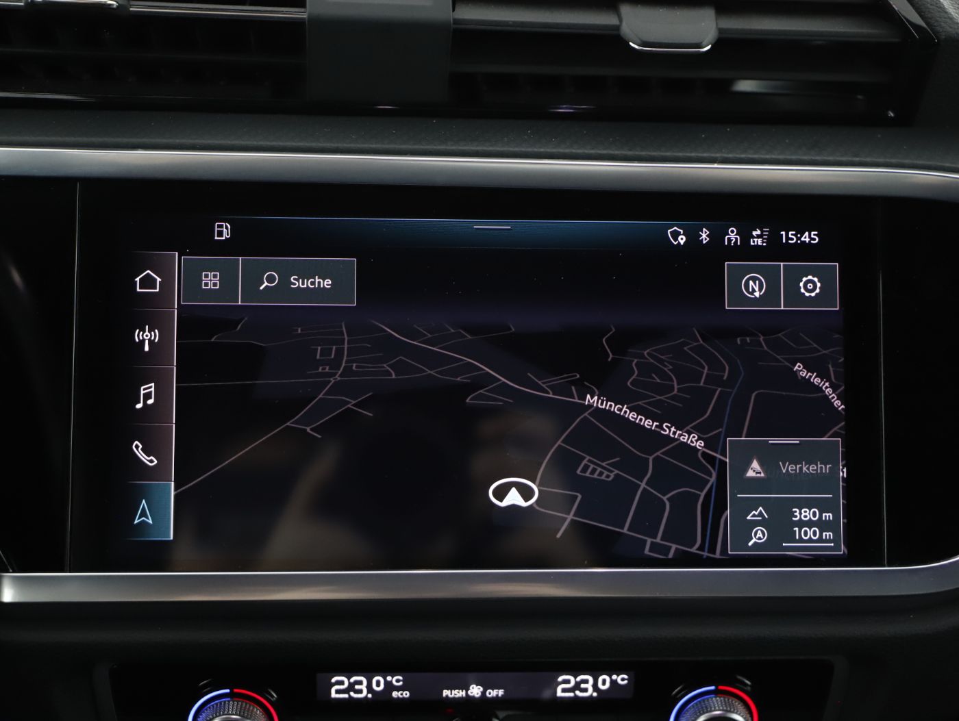 Audi Q3 35 2.0 TDI quattro | Bild 18 von 25