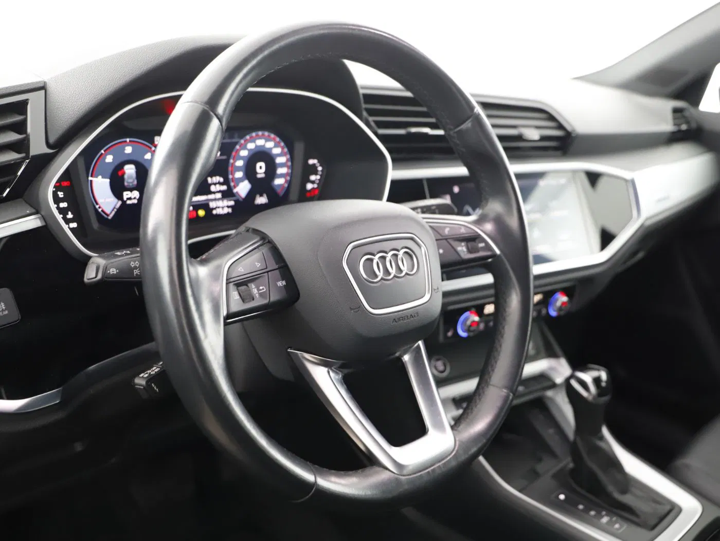 Audi Q3 35 2.0 TDI quattro advanced | Bild 11 von 25