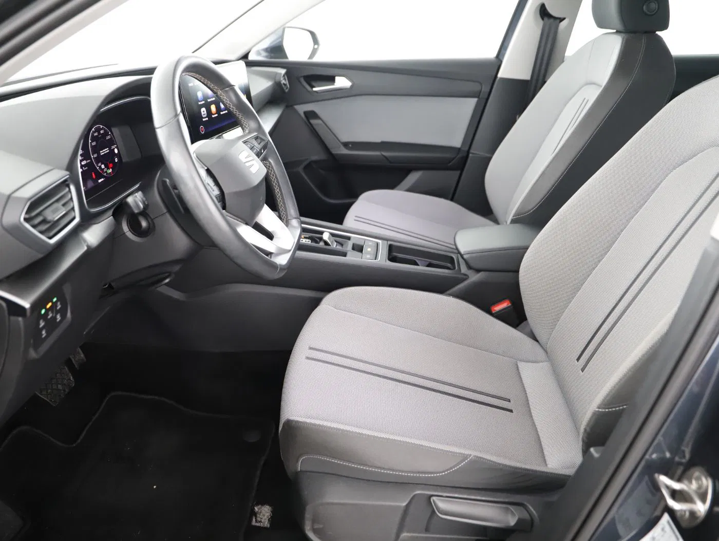 Seat Leon ST 2.0 TDI Style DSG | Bild 14 von 27