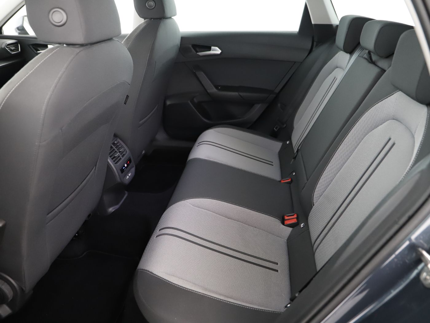 Seat Leon ST 2.0 TDI Style DSG | Bild 25 von 27