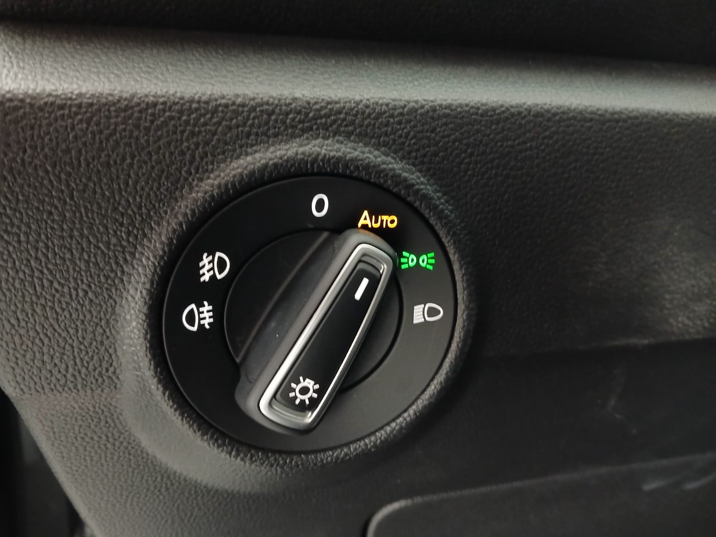 VW T-Roc 2.0 TDI Design | Bild 13 von 25