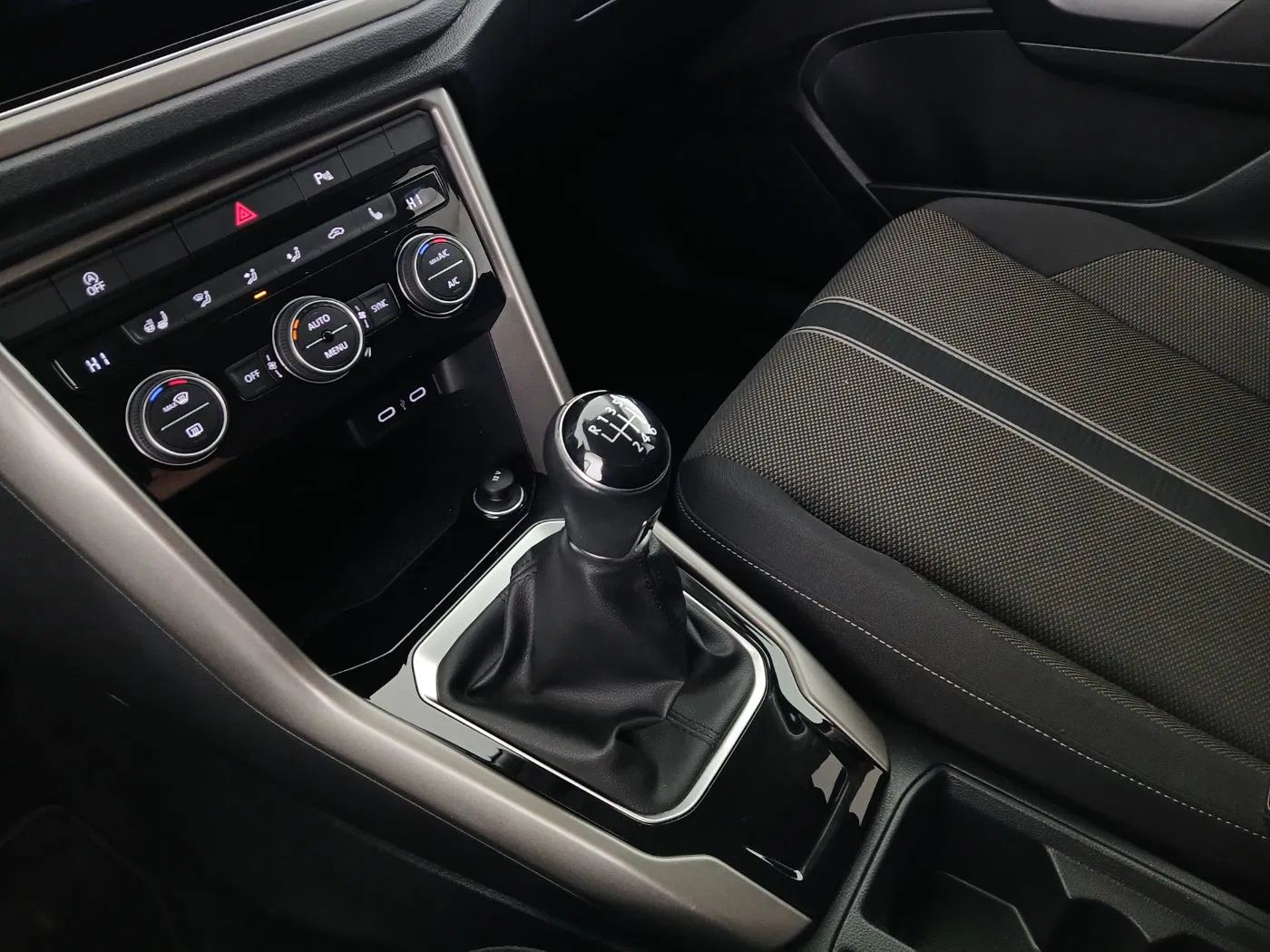 VW T-Roc 2.0 TDI Design | Bild 22 von 25