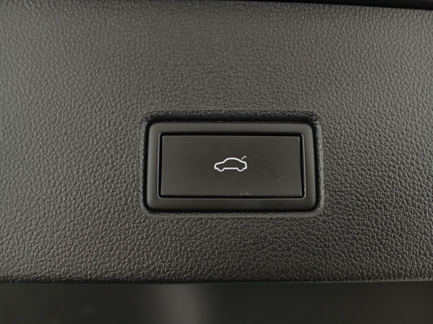 VW T-Roc 2.0 TDI Design | Bild 25 von 25