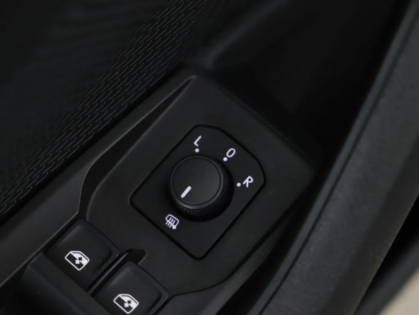 Skoda Octavia Combi 2.0 TDI Essence | Bild 9 von 25