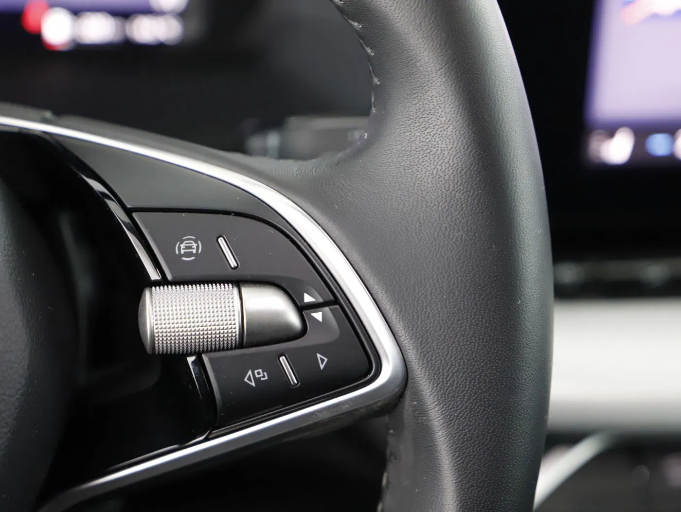 Skoda Octavia Combi 2.0 TDI Essence | Bild 16 von 25