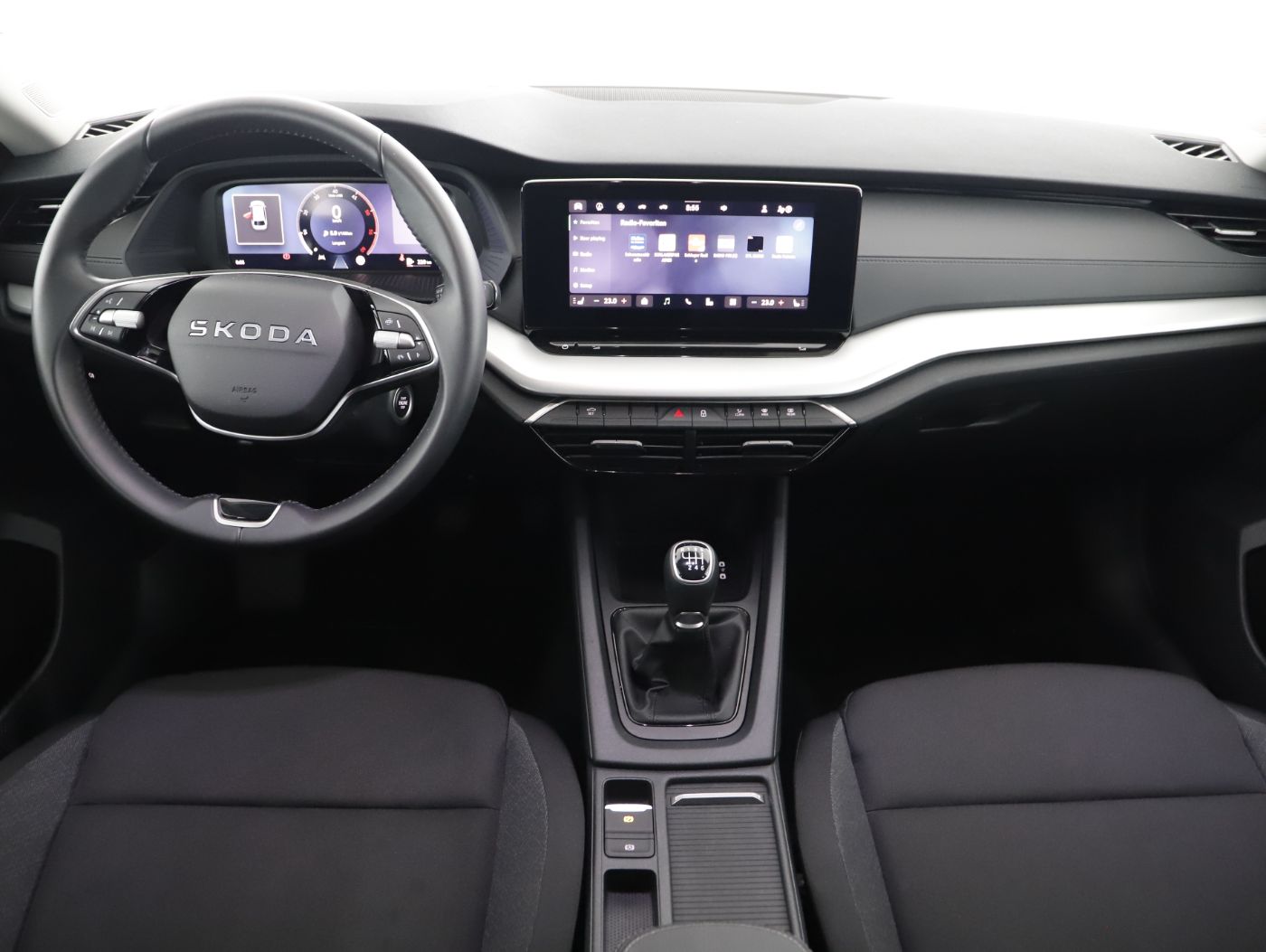 Skoda Octavia Combi 2.0 TDI Essence | Bild 12 von 25