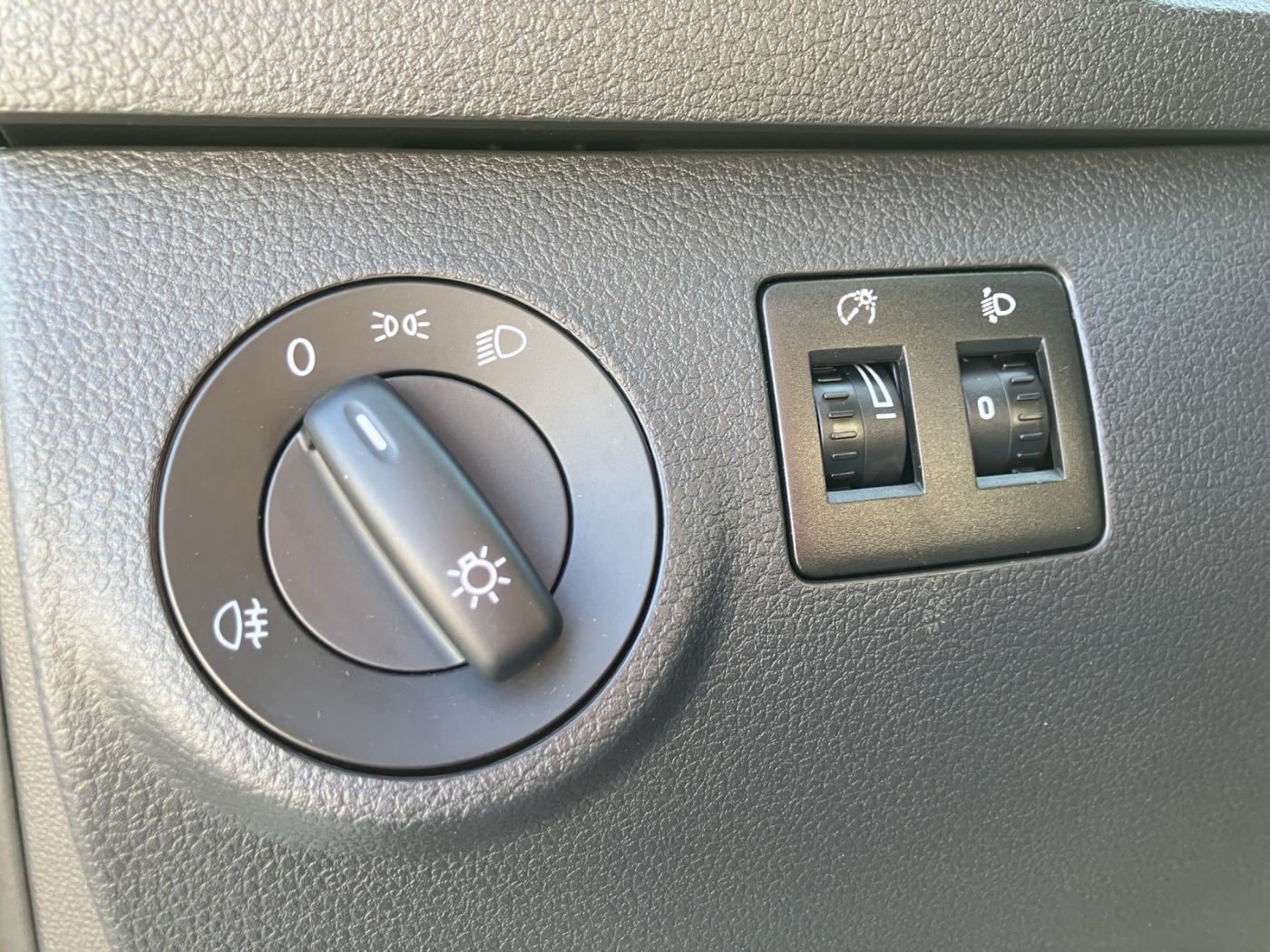 VW Caddy Nfz Kasten 2.0 TDI BMT Kasten | Bild 7 von 18