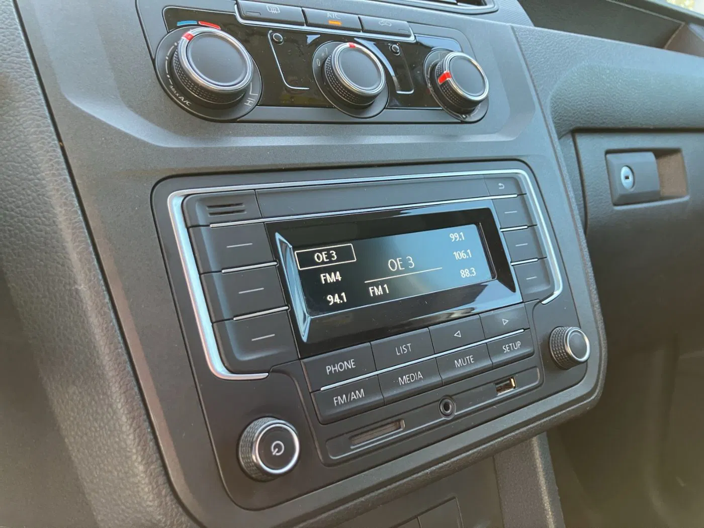 VW Caddy Nfz Kasten 2.0 TDI BMT Kasten | Bild 10 von 18