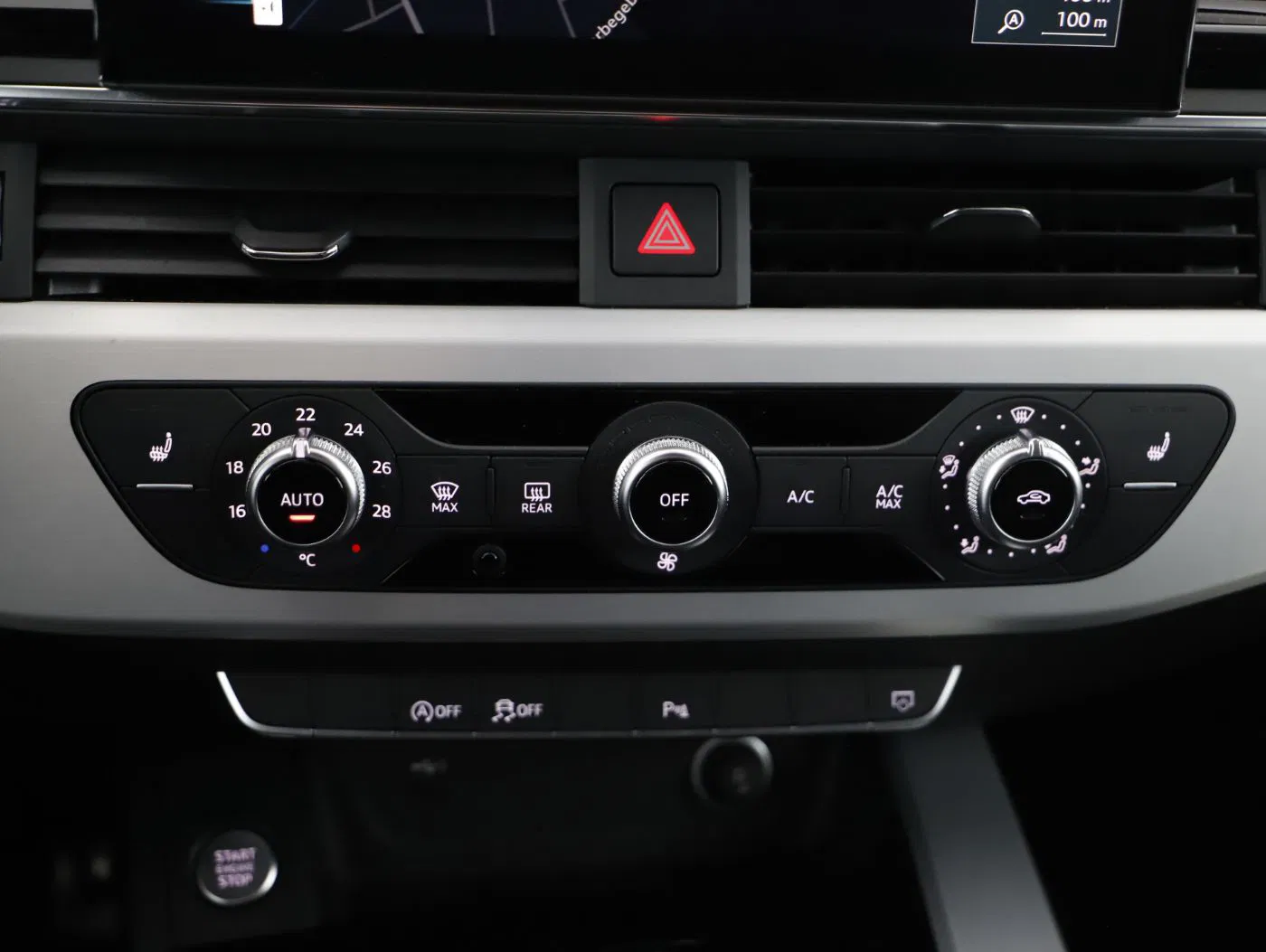 Audi A4 30 TDI S-LINE | Bild 21 von 25