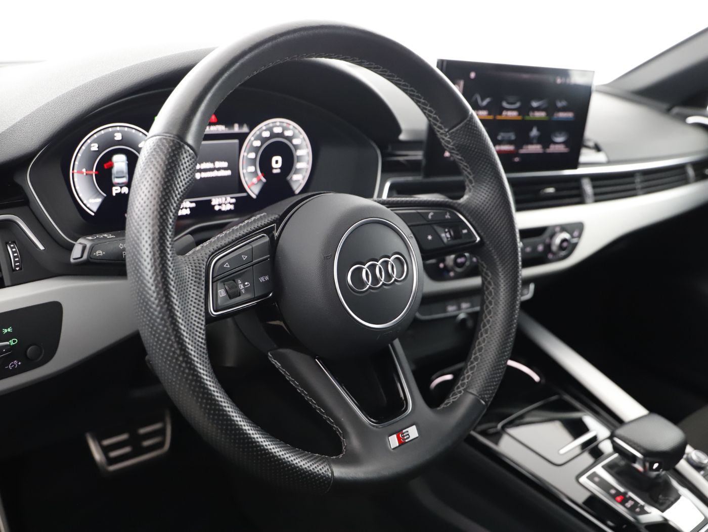 Audi A4 30 2.0 TDI advan. S-LINE | Bild 7 von 22