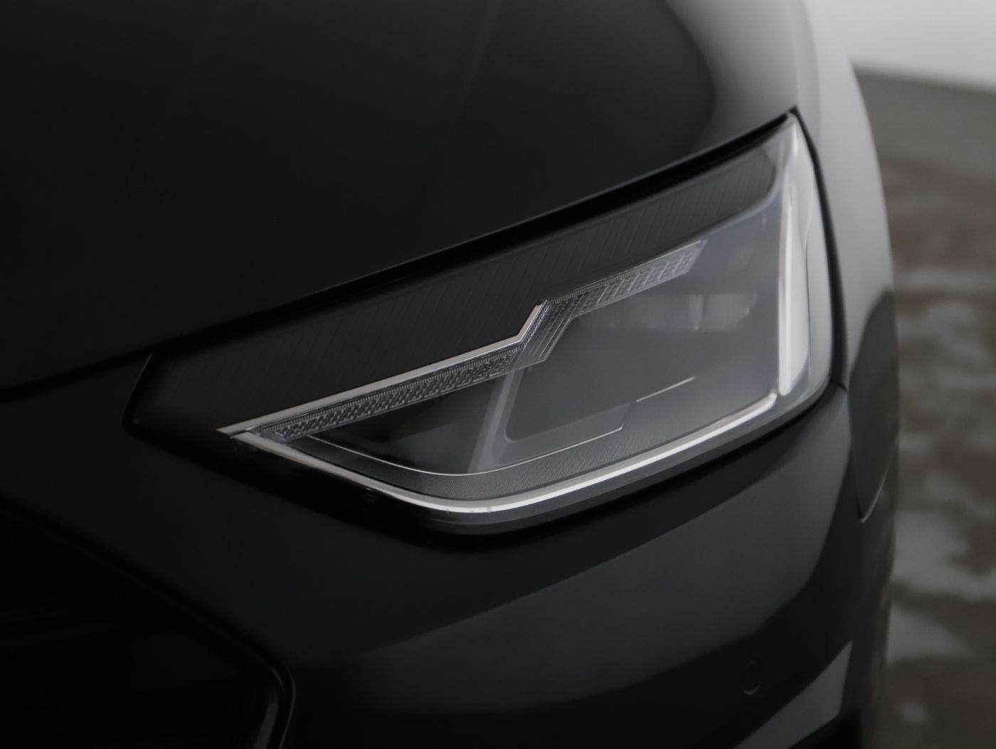 Audi A4 30 2.0 TDI advan. S-LINE | Bild 21 von 22