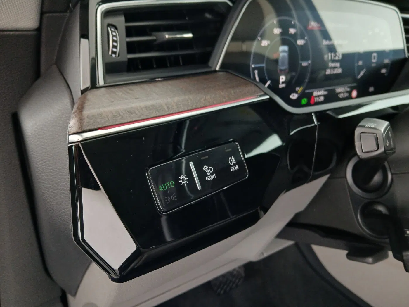 Audi e-tron 50 quattro | Bild 13 von 27