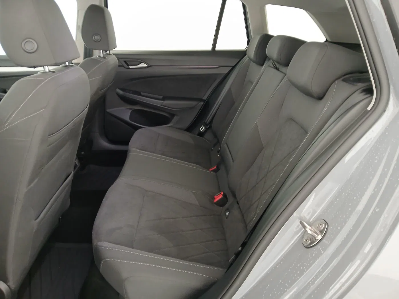 VW Golf VIII Var. 2.0 TDI DSG Life | Bild 23 von 25