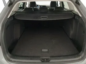 VW Golf VIII Var. 2.0 TDI DSG Life | Thumbnail 24 von 25