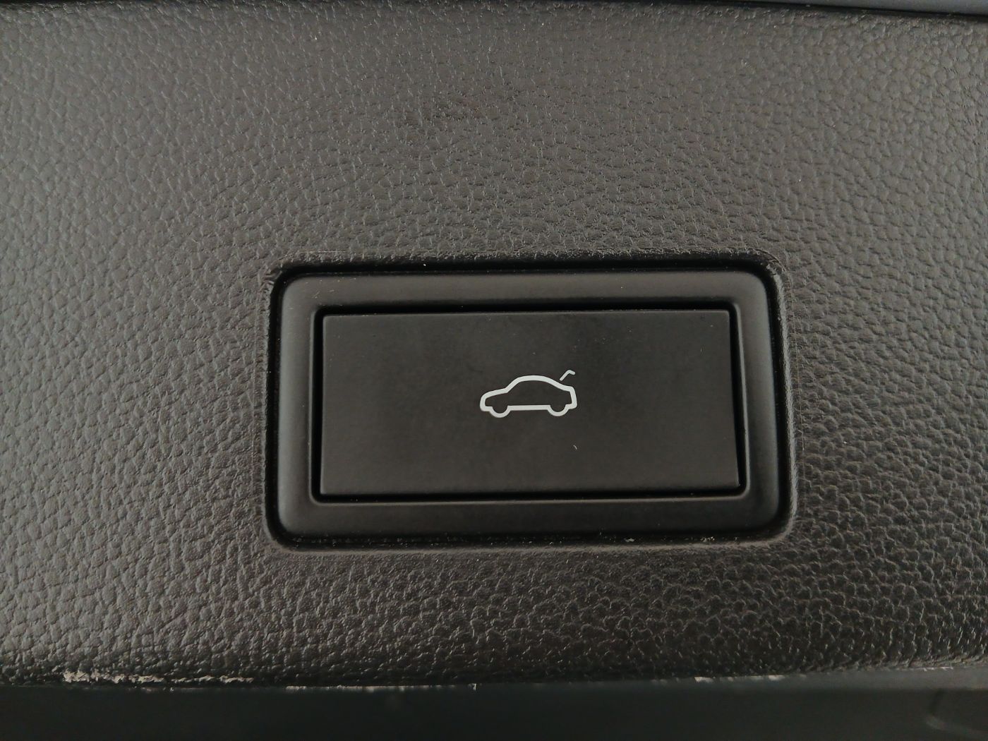 VW Golf VIII Var. 2.0 TDI DSG Life | Bild 25 von 25