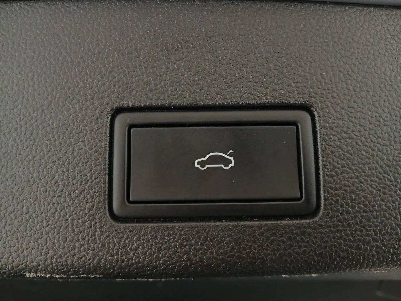 VW Golf VIII Var. 2.0 TDI DSG Life | Bild 25 von 25