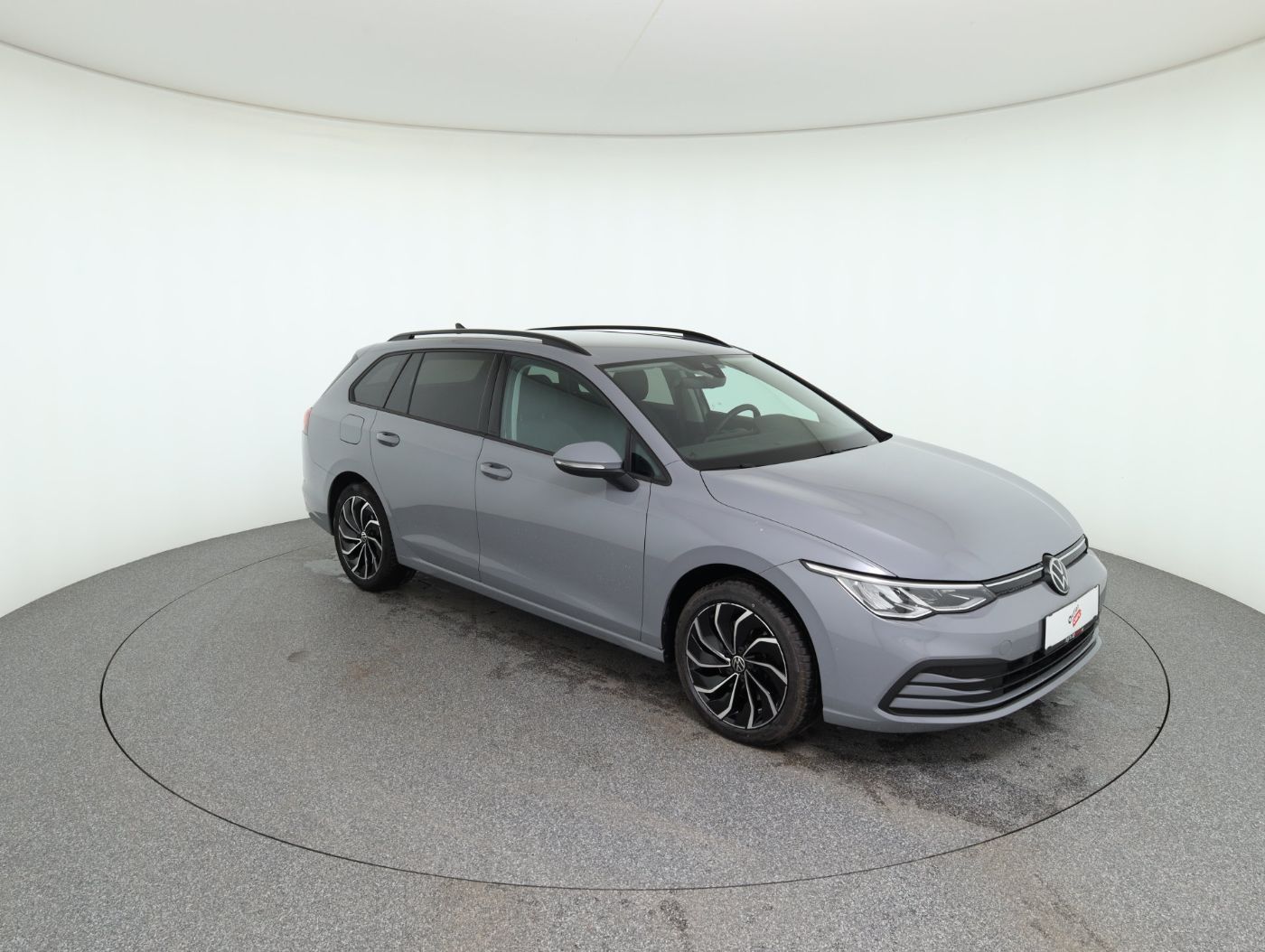 VW Golf VIII Var. 2.0 TDI DSG Life | Bild 4 von 25