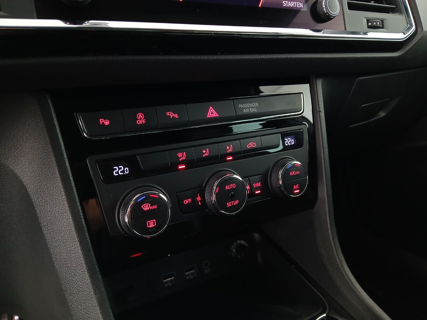 Cupra Ateca 2.0 TSI DSG | Bild 25 von 28