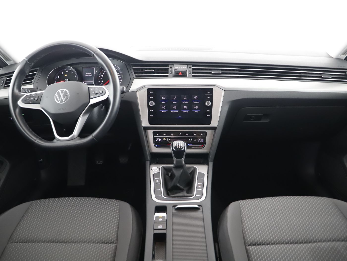 VW Passat Variant 1.5 TSI BMT | Bild 12 von 23