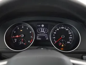 VW Passat Variant 1.5 TSI BMT | Thumbnail 15 von 23