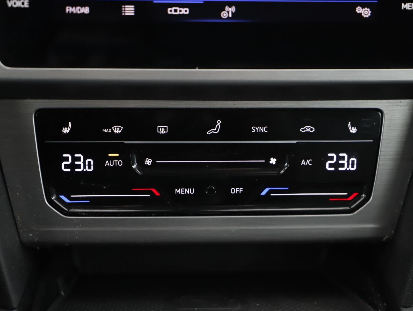 VW Passat Variant 1.5 TSI BMT | Bild 19 von 23