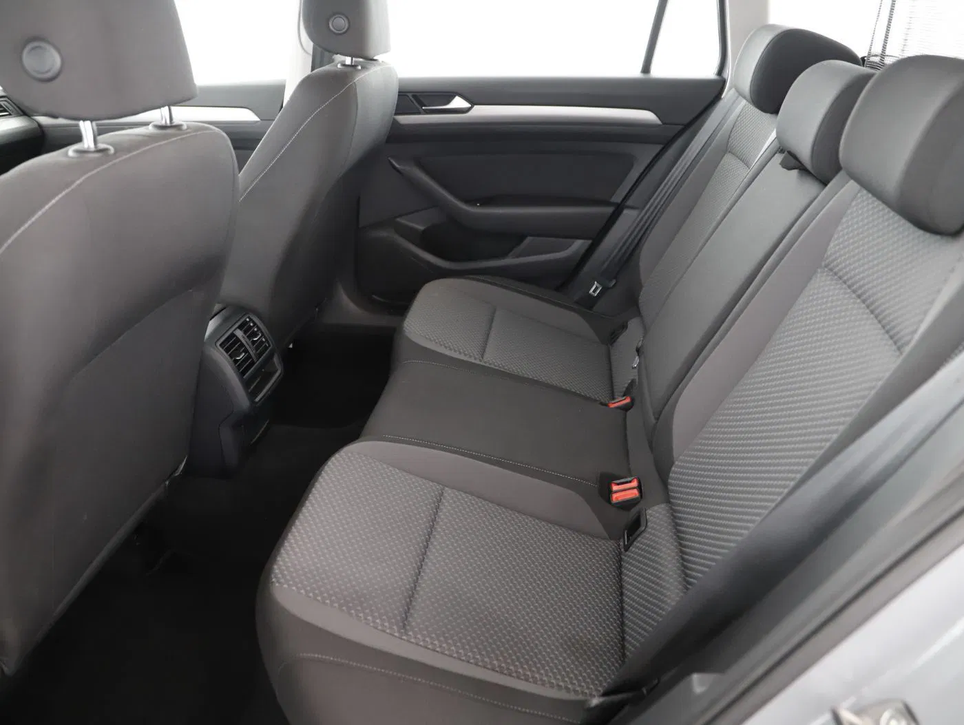VW Passat Variant 1.5 TSI BMT | Bild 21 von 23
