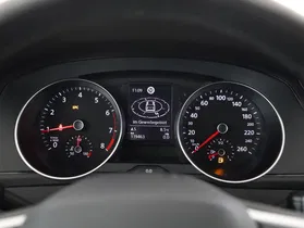VW Passat Variant 1.5 TSI BMT | Thumbnail 12 von 24