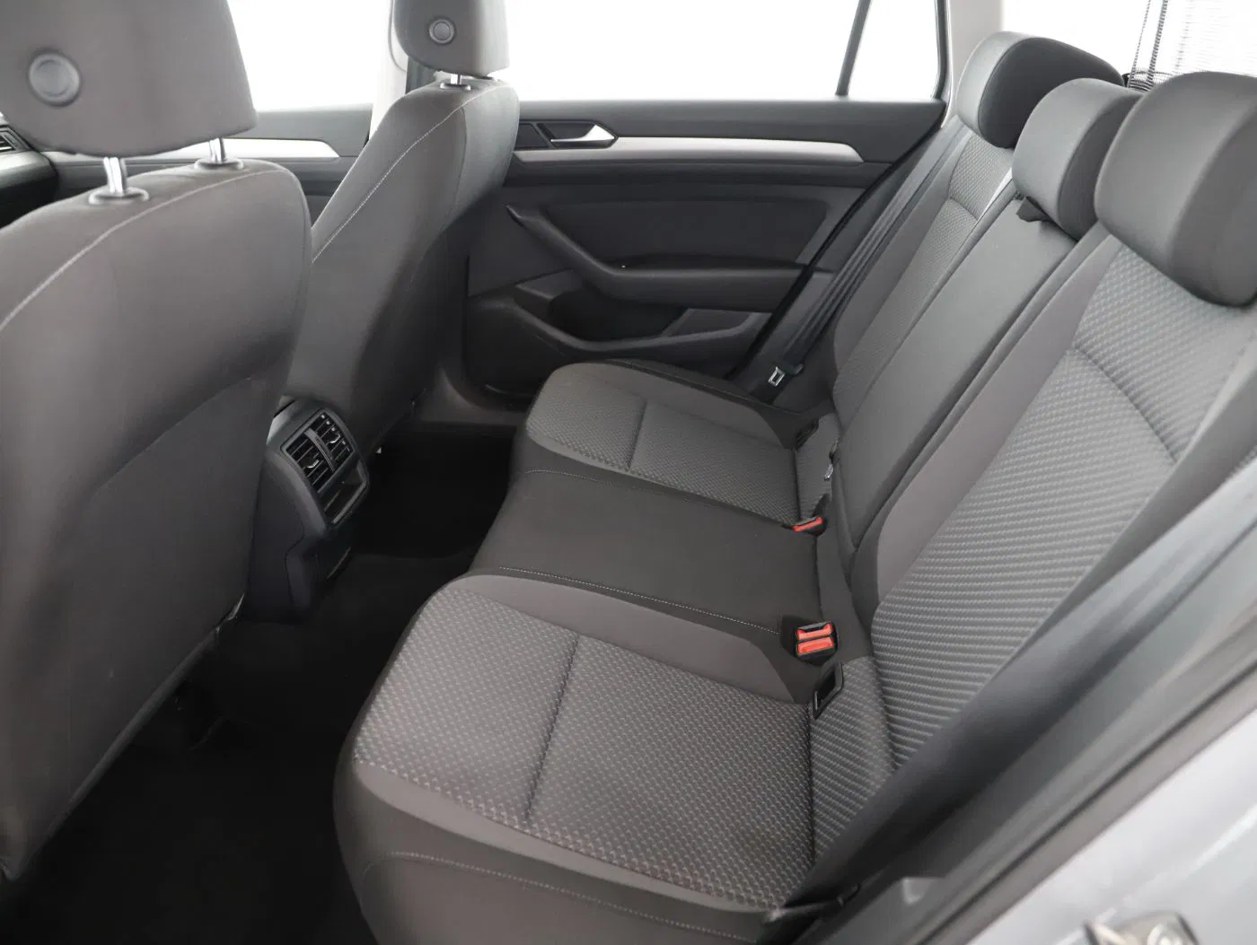 VW Passat Variant 1.5 TSI BMT | Bild 14 von 24