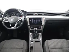 VW Passat Variant 1.5 TSI BMT | Thumbnail 15 von 24