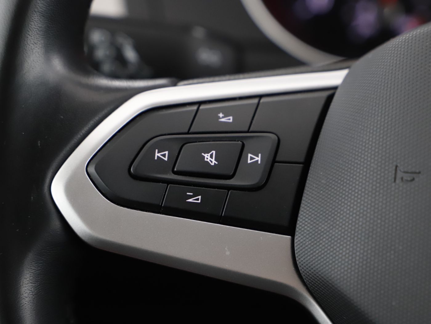 VW Passat Variant 1.5 TSI BMT | Bild 16 von 24