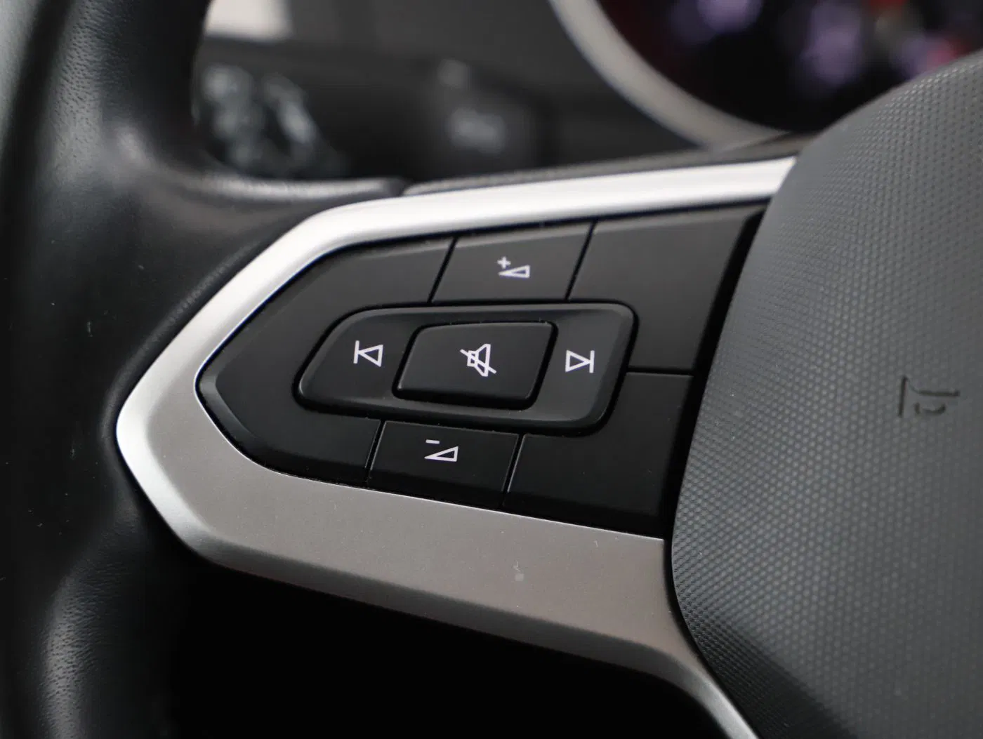 VW Passat Variant 1.5 TSI BMT | Bild 16 von 24