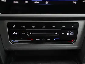 VW Passat Variant 1.5 TSI BMT | Thumbnail 19 von 24