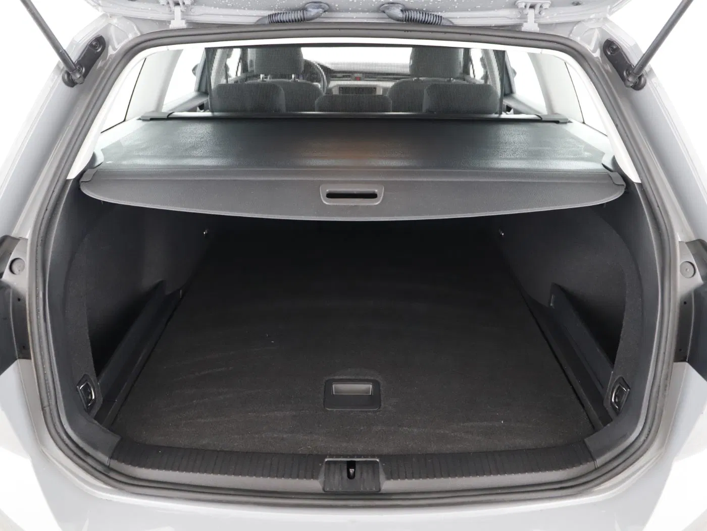 VW Passat Variant 1.5 TSI BMT | Bild 23 von 24