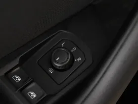 VW Passat Variant 1.5 TSI BMT | Thumbnail 10 von 24