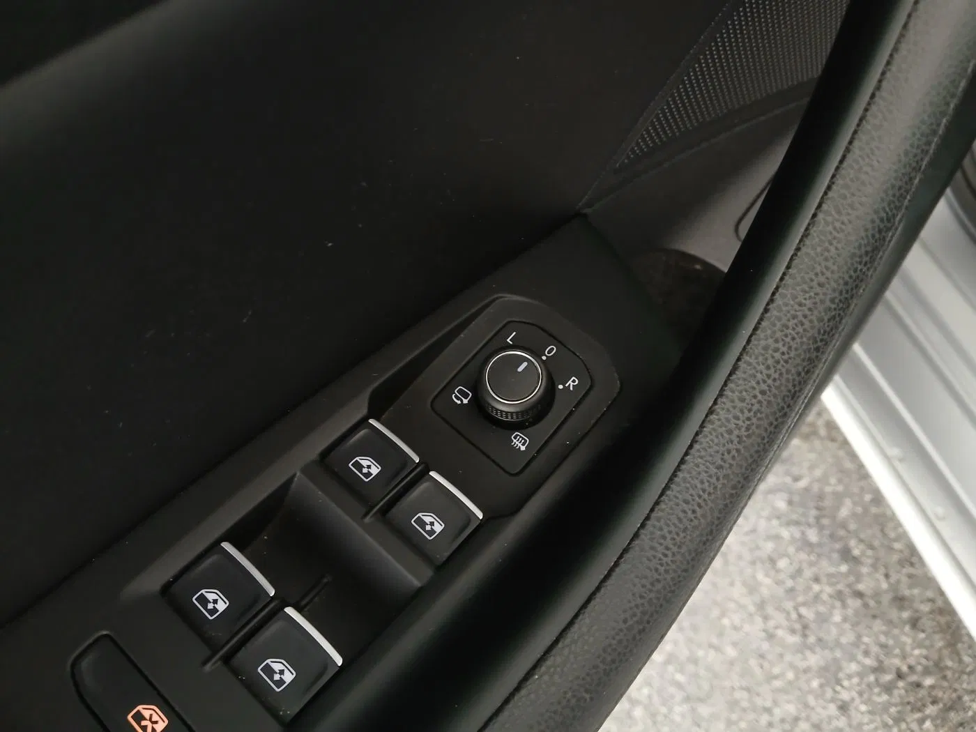 VW Passat Var. 1.5 TSI DSG Highline | Bild 12 von 27