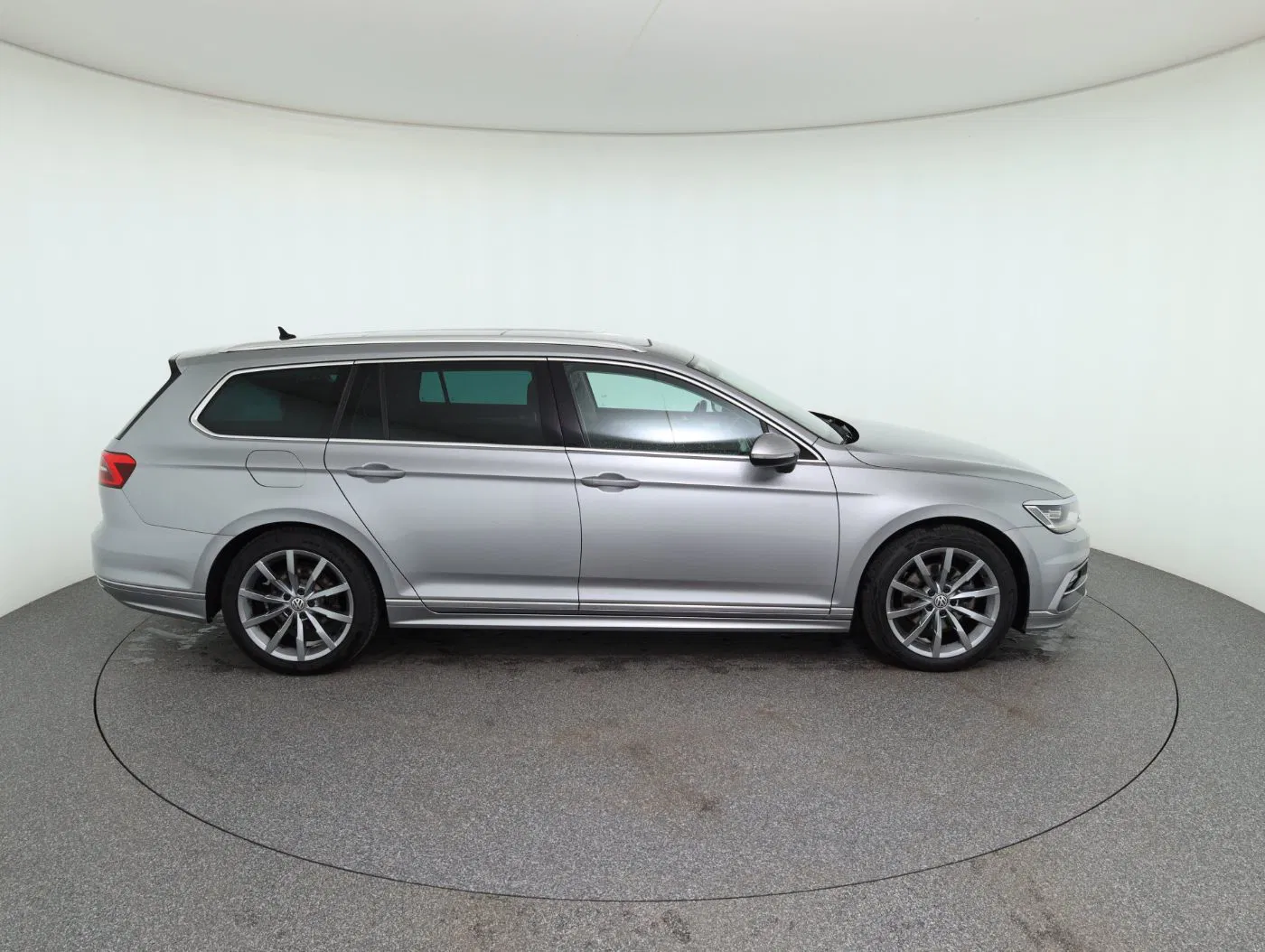 VW Passat Var. 1.5 TSI DSG Highline | Bild 5 von 27