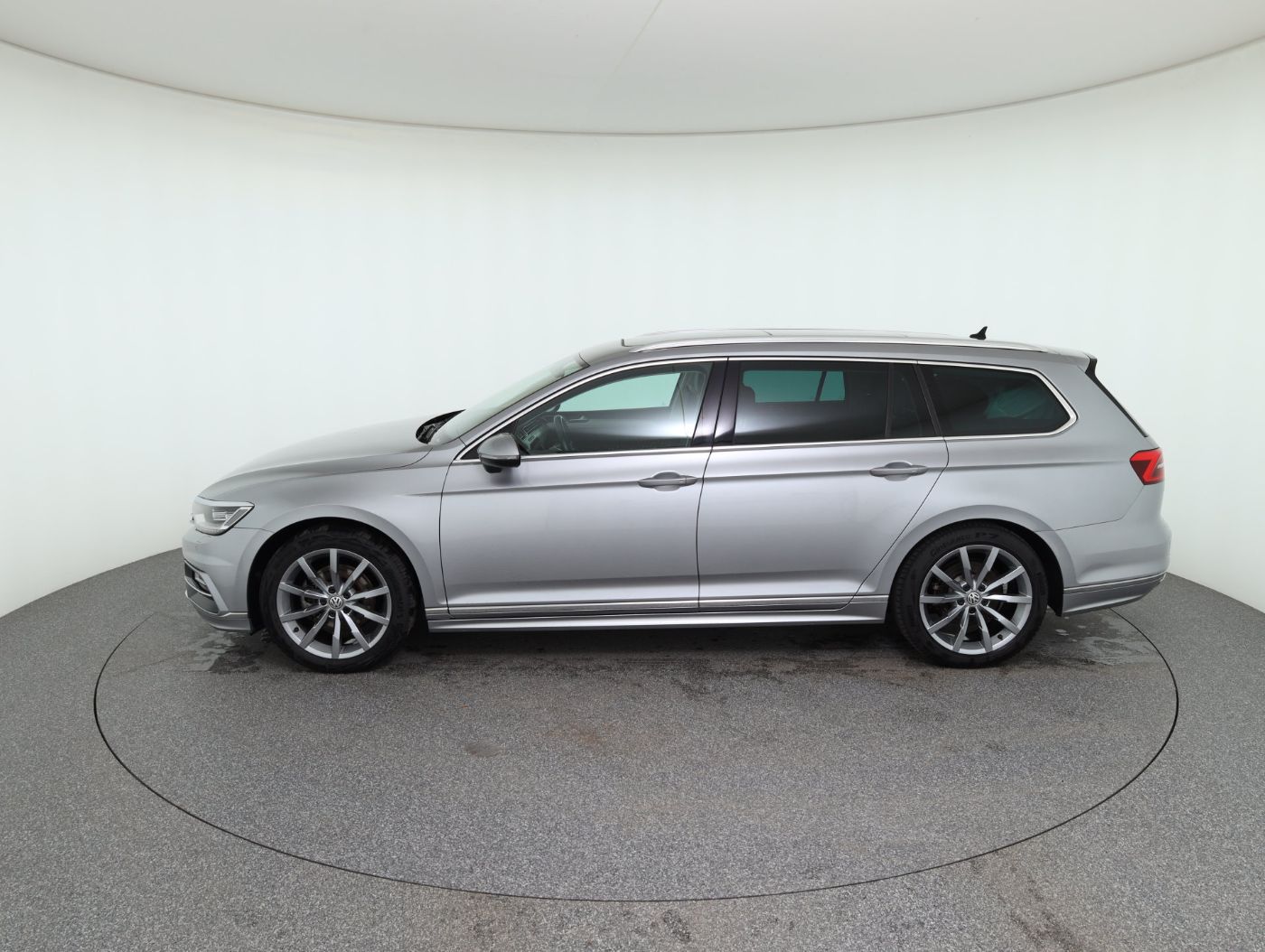 VW Passat Var. 1.5 TSI DSG Highline | Bild 9 von 27