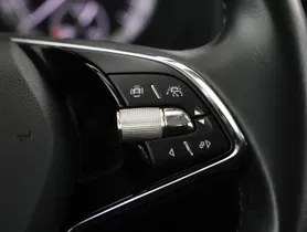 Skoda Octavia Combi 2.0 TDI Bus. DSG | Thumbnail 16 von 24